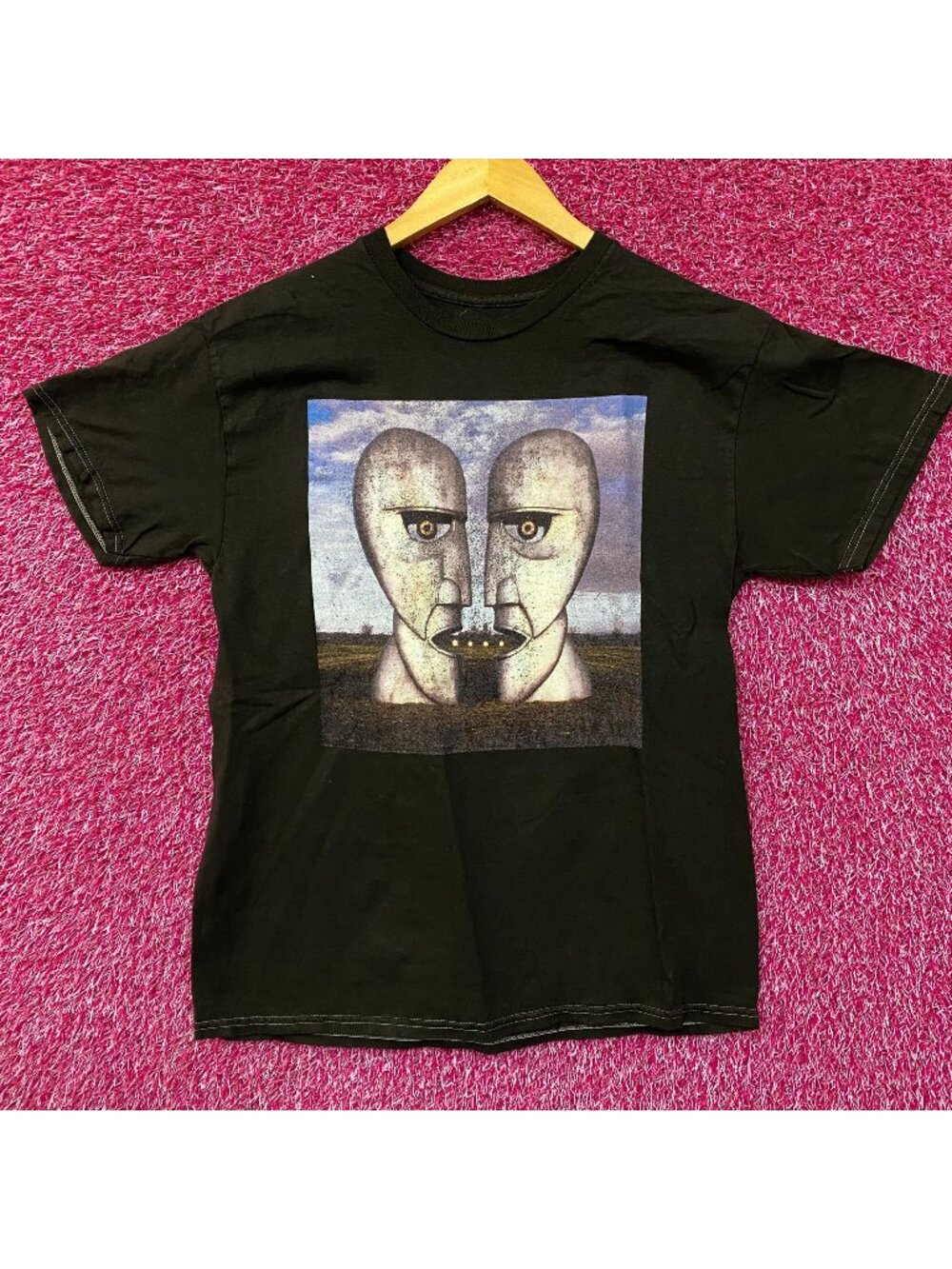 Pink Floyd The Division Bell Cover Art T-Shirt Medium